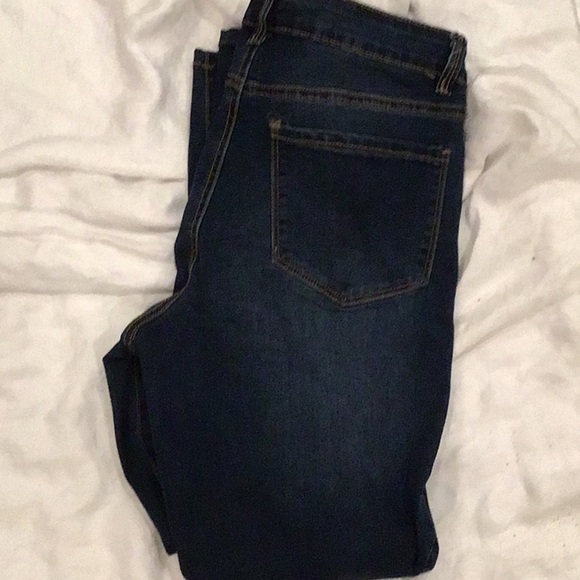 Sugar Magnolia Embroidered Jeans Size 8 - Picture 4 of 4